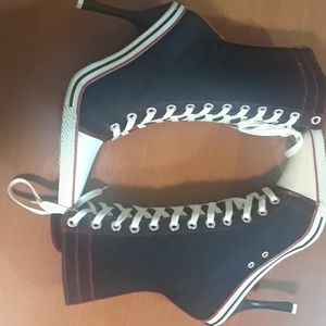 STEVE MADDEN Jump converse stiletto laced sneakers